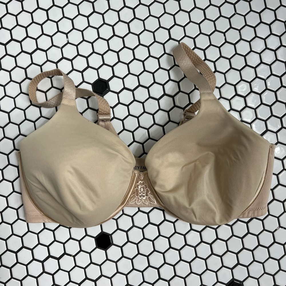 Vanity Fair underwire bra size 38D